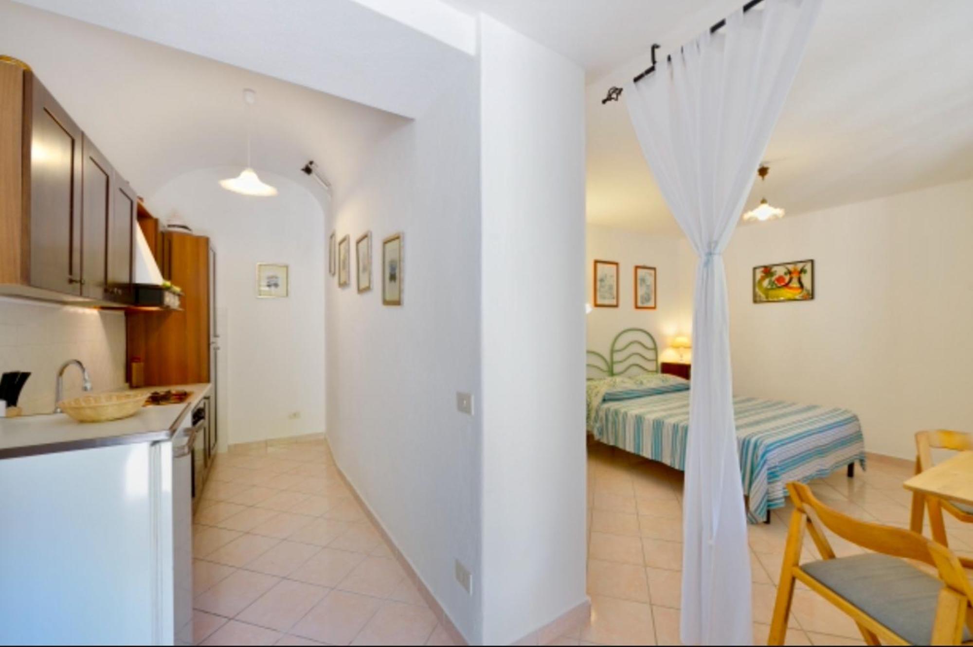 Villa Vincenzo Di Meglio Barano dʼIschia Kamer foto